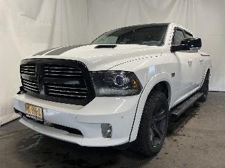 krockskadad bil auto RAM 1500 1500 Standard Cab (DS) Pick-up 5.7 Hemi V8 (EZH) [295kW]  (09-2012/12-=
2018) 2015/11