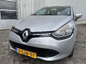 Avarii autoturisme Renault Clio Clio IV Estate/Grandtour (7R) Combi 5-drs 1.5 Energy dCi 90 FAP (K9K-6=
08(K9K-B6)) [66kW]  (11-2012/08-2021) 2013/10