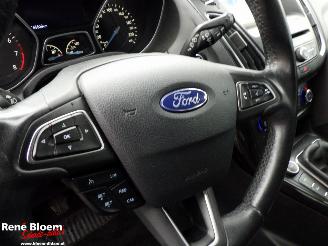 Ford Focus 1.0 Titanium Airco 5drs picture 12