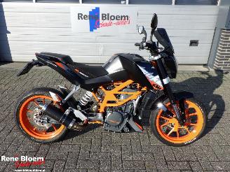 krockskadad bil motor KTM 390 Duke ABS 2015/8