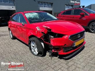 Seat Leon 1.0 eTSI Style Business Intense DSG-automaat 100 pk picture 2