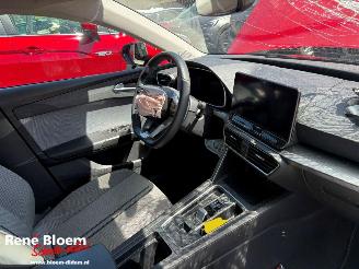 Seat Leon 1.0 eTSI Style Business Intense DSG-automaat 100 pk picture 11