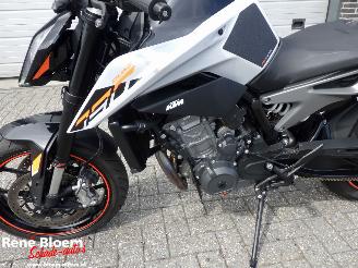 KTM 790 Duke L picture 13