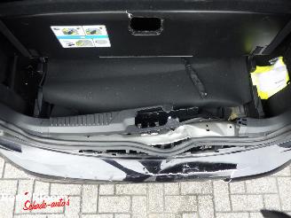 Ford Focus 1.0 Ecoboost Hybrid Titanium picture 17