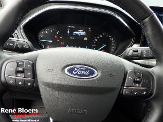 Ford Focus 1.0 Ecoboost Hybrid Titanium picture 23