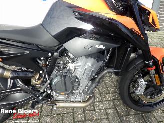 KTM  890 Duke picture 19