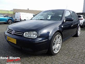 Voiture accidenté Volkswagen Golf 2.3 V5 HighLine 5drs 170pk 2002/2