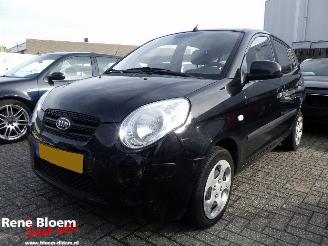 Damaged car Kia Picanto 1.0 x-pect 5drs Airco 2011/10