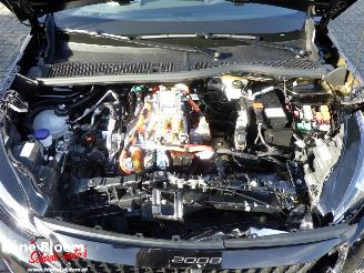 Peugeot e-2008 EV Allure Avantage 54kWh 156pk picture 7