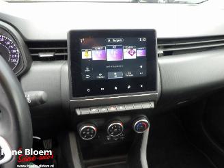 Renault Clio 1.0 TCE 90 Equilibre picture 16