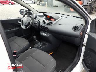 Renault Twingo 1.2 16V Dynamique picture 8