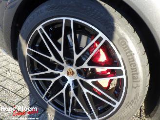 Porsche Cayenne S E-Hybrid Coupe Full Options 519pk picture 36