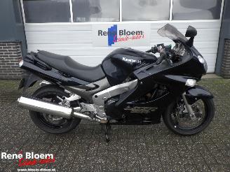 Kawasaki ZZ - R 1200  picture 1
