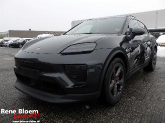 uszkodzony samochody osobowe Porsche Macan 4S Full Option 448pk 2024/11