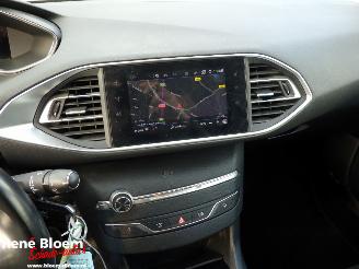 Peugeot 308 1.2 Puretech Blue Active Clima 5drs picture 14