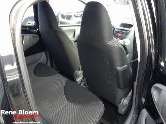 Toyota Aygo 1.0-12V Access Airco 5drs picture 7