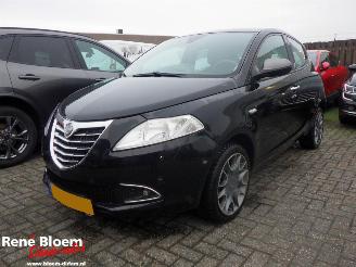Coche accidentado Lancia Ypsilon 0.9 Twinair Platinum 2012/2