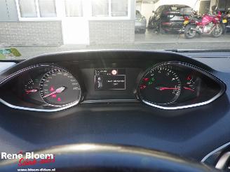 Peugeot 308 1.2 PureTech Blue Lease Executive 110pk picture 17