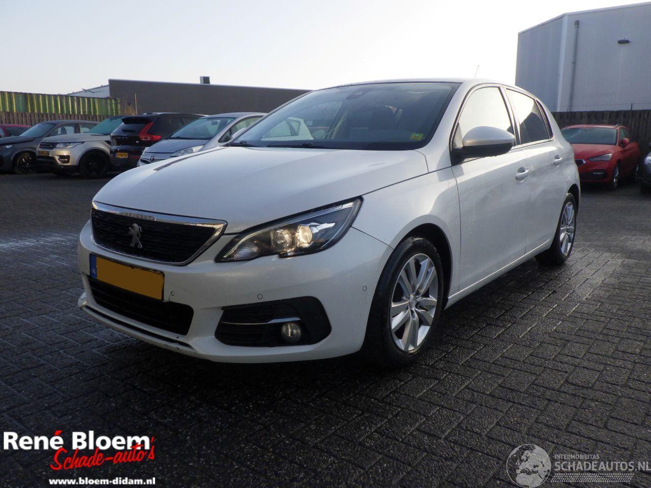 Peugeot 308 1.2 PureTech Blue Lease Executive 110pk