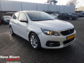 Peugeot 308 1.2 PureTech Blue Lease Executive 110pk picture 5