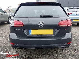 Volkswagen Golf 1.6 TDI HighLine R-Line 5drs picture 6