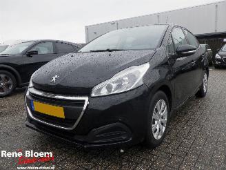 damaged passenger cars Peugeot 208 1.2 PureTech Active 2018/8
