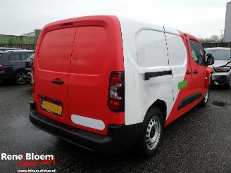 krockskadad bil bedrijf Peugeot e-Partner 136 L2 50kWh 2025/11