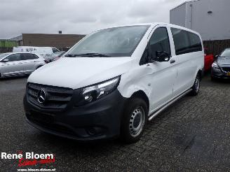 skadebil bedrijf Mercedes Vito Tourer 109 Blue TEC Base Extra Long 9-persoons 2019/4