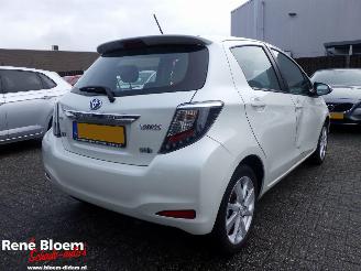krockskadad bil auto Toyota Yaris 1.5 Hybrid Dynamic Aut 5drs 2012/11