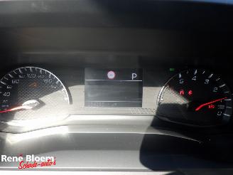 Peugeot 2008 1.2 PureTech Allure 131pk Autom picture 14