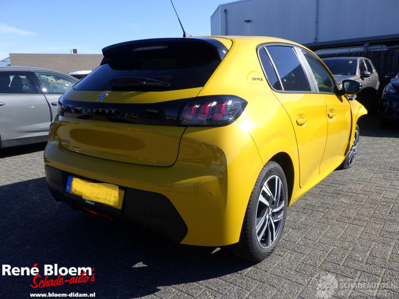 Peugeot 208 1.2 PureTech Style 5drs Navi