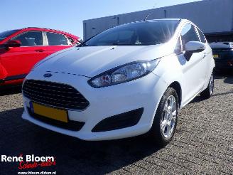 damaged passenger cars Ford Fiesta 1.25 Airco 2013/5