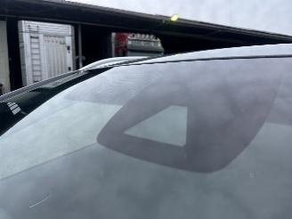 Toyota Corolla Touring sports 1.8 Hybrid 148pk automaat Business - nap - vaste prijs - camera - line + front assist - afn trekh - clima + cruise contr - keyless start picture 9