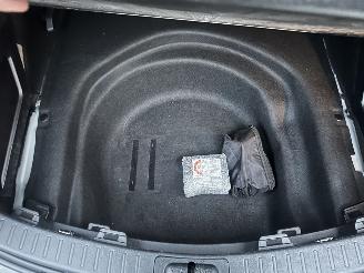 Toyota Corolla Touring sports 1.8 Hybrid 148pk automaat Business - nap - vaste prijs - camera - line + front assist - afn trekh - clima + cruise contr - keyless start picture 52