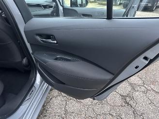Toyota Corolla Touring sports 1.8 Hybrid 148pk automaat Business - nap - vaste prijs - camera - line + front assist - afn trekh - clima + cruise contr - keyless start picture 59