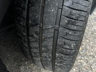 Toyota Corolla Touring sports 1.8 Hybrid 148pk automaat Business - nap - vaste prijs - camera - line + front assist - afn trekh - clima + cruise contr - keyless start picture 73