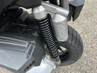 Honda  ADV 350A 29pk Matgrijs - keyless - handvat verwarming - abs - slechts 5284km gelopen - lichte krassen picture 41