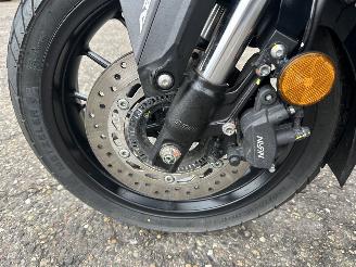 Honda  ADV 350A 29pk Matgrijs - keyless - handvat verwarming - abs - slechts 5284km gelopen - lichte krassen picture 8