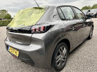 Peugeot 208 1.2 PureTech 75pk Active Pack 5drs - nap - navi - led - airco - cruise - pdc - line assist - lmv - Apple CarPlay + Android picture 5