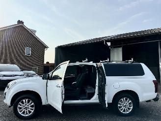 Isuzu D-Max 1.9D 4WD aut 163pk Extended Cab X-Country pick Up - nap - navi - camera - pdc - led - lmv - nieuw model - rijdbaar - 4x4 aandrijving picture 79