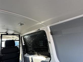 Volkswagen Transporter 2.0 TDI 102pk euro.6 L1/H1 Comfortline - nap - navi - pdc - airco - cruise control - licht + regensensor picture 26