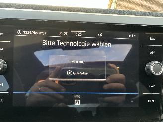 Volkswagen Taigo 1.0 TSI 116pk aut + F1 R-line - pano - virtual - front + line + side assist - navi - camera - sfeerverl - 3x r-line picture 33