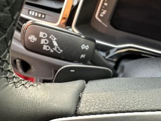 Volkswagen Taigo 1.0 TSI 116pk aut + F1 R-line - pano - virtual - front + line + side assist - navi - camera - sfeerverl - 3x r-line picture 40