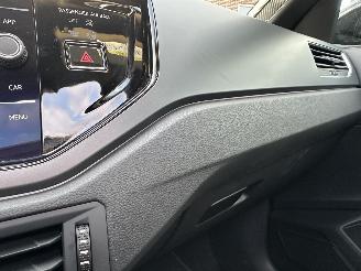 Volkswagen Taigo 1.0 TSI 116pk aut + F1 R-line - pano - virtual - front + line + side assist - navi - camera - sfeerverl - 3x r-line picture 26