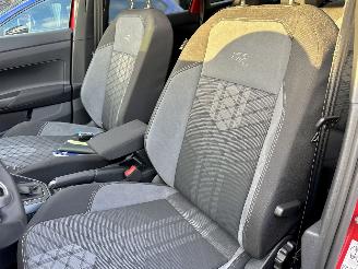 Volkswagen Taigo 1.0 TSI 116pk aut + F1 R-line - pano - virtual - front + line + side assist - navi - camera - sfeerverl - 3x r-line picture 23