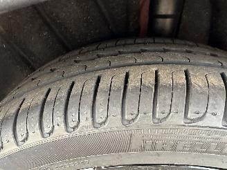 Volkswagen Taigo 1.0 TSI 116pk aut + F1 R-line - pano - virtual - front + line + side assist - navi - camera - sfeerverl - 3x r-line picture 68