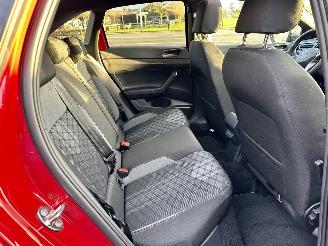 Volkswagen Taigo 1.0 TSI 116pk aut + F1 R-line - pano - virtual - front + line + side assist - navi - camera - sfeerverl - 3x r-line picture 52