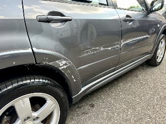 Mitsubishi Outlander gereserveerd 2.0 Turbo 201pk 4WD - uniek - 2x schuifdak - airco - leer + alcantara + stoelverw - privacy glass - rijdbaar picture 15