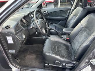 Mitsubishi Outlander gereserveerd 2.0 Turbo 201pk 4WD - uniek - 2x schuifdak - airco - leer + alcantara + stoelverw - privacy glass - rijdbaar picture 47