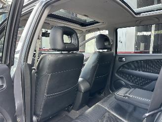 Mitsubishi Outlander gereserveerd 2.0 Turbo 201pk 4WD - uniek - 2x schuifdak - airco - leer + alcantara + stoelverw - privacy glass - rijdbaar picture 53